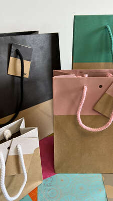 Imagen del producto Bolsa papel kraft  bicolor elegante blanca