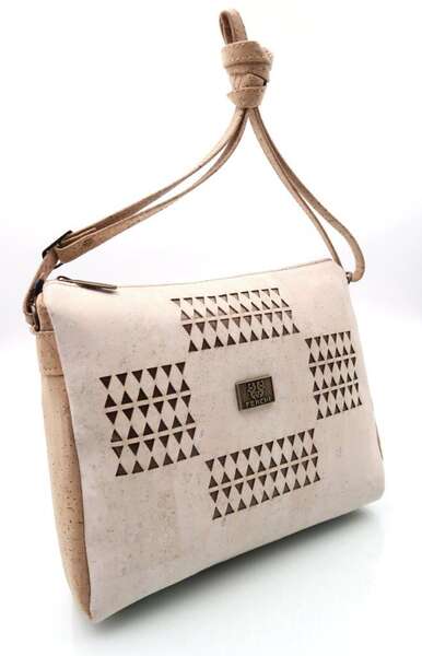 Imagen del producto Bolso triangular de corcho natural 