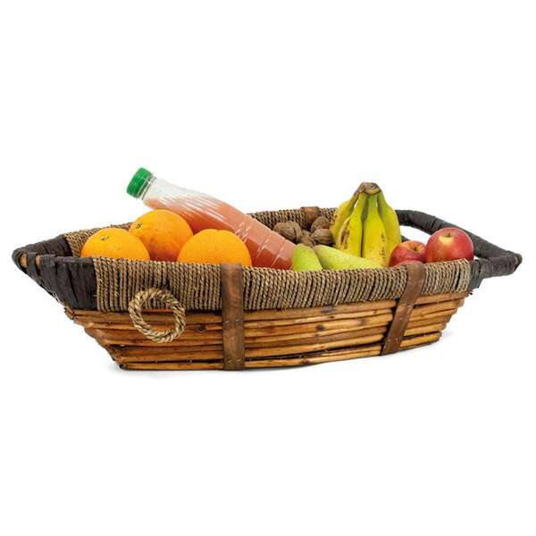 Imagen del producto Cesta con forma de barco, hecha de mimbre teñido, cuerda y madera.