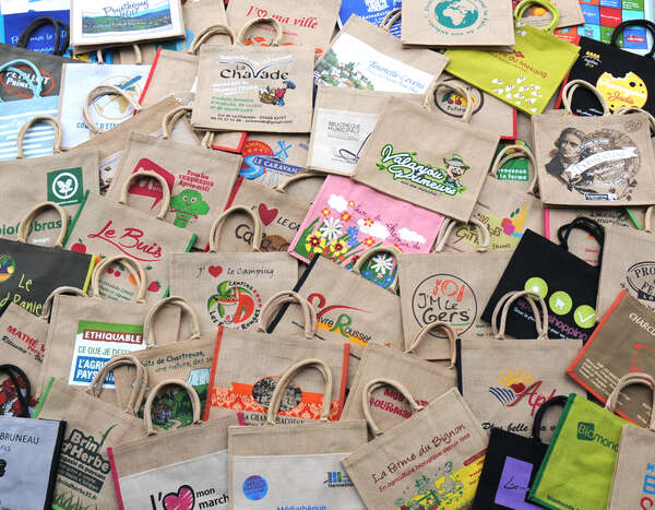 Imagen del producto Bolsas de yute con impresion 